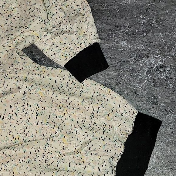 Vintage. Made in USA. NOTATIONS. Lightweight. Soft material.  Women's L14 - Picture 15 of 16